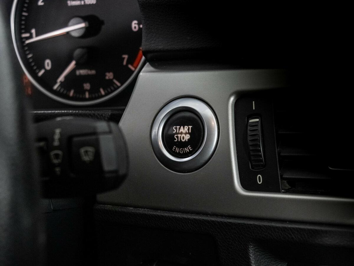 Купить BMW 3 серии 320i V (E90/E91/E92/E93), 2008, 180 341 км, фото №14