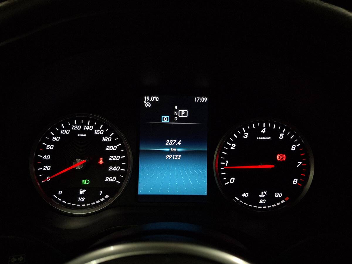 Купить Mercedes-Benz GLC 200 I (X253) Рестайлинг, 2021, 99 135 км, фото №13