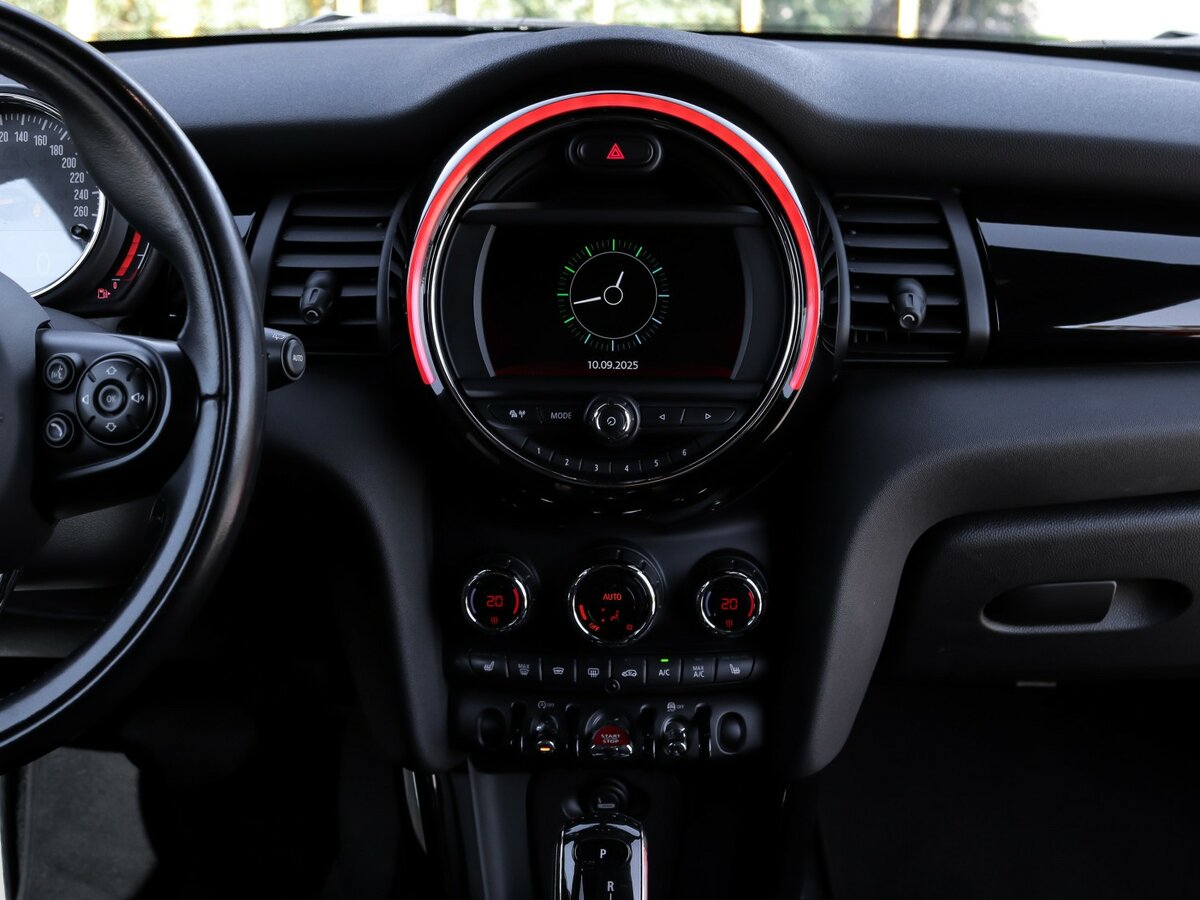 Купить Mini Hatch Cooper III (F55/F56) Рестайлинг, 2021, 62 544 км, фото №11