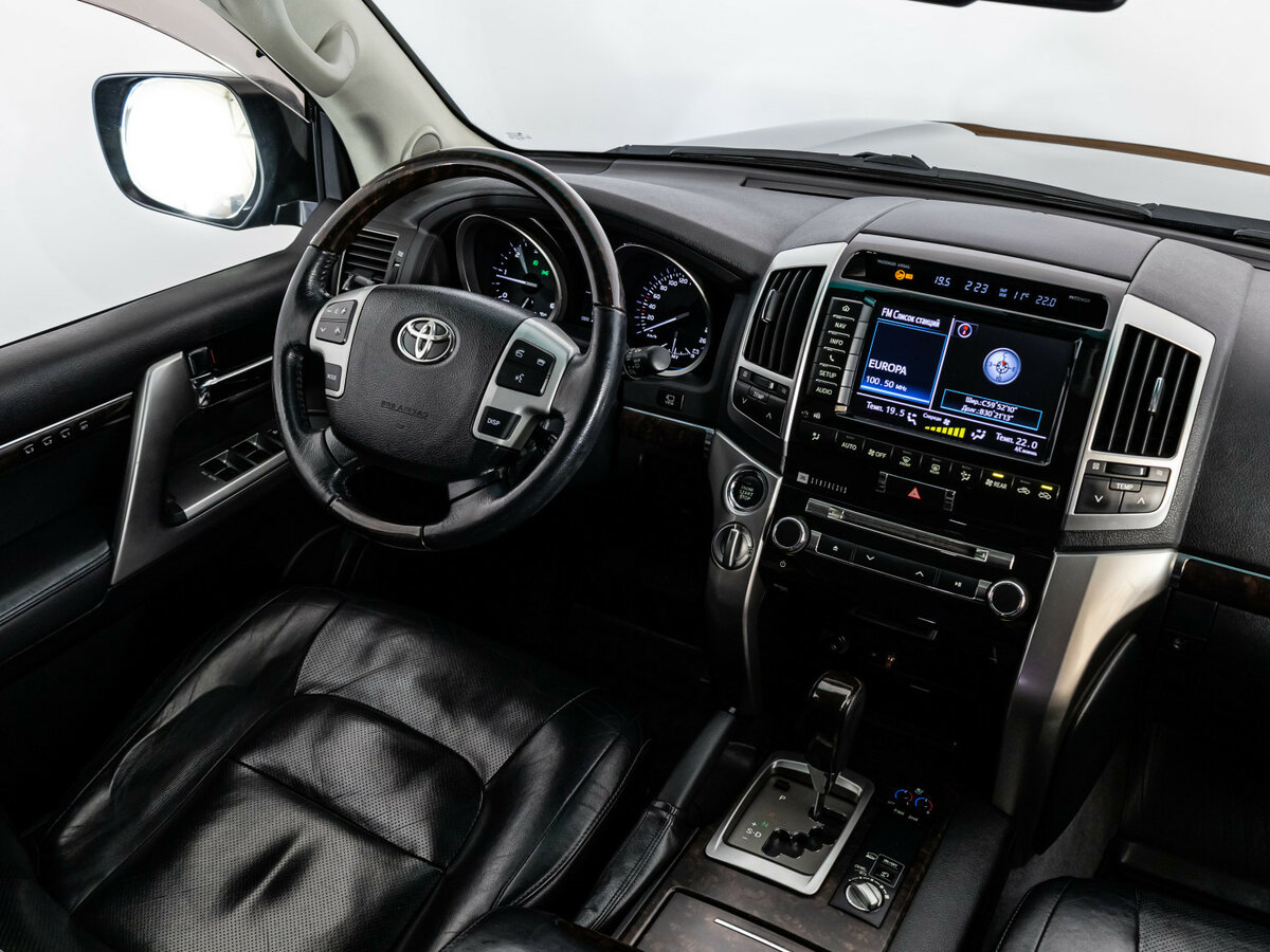 Купить Toyota Land Cruiser 200 Series Рестайлинг 1, 2012, 222 767 км, фото №9