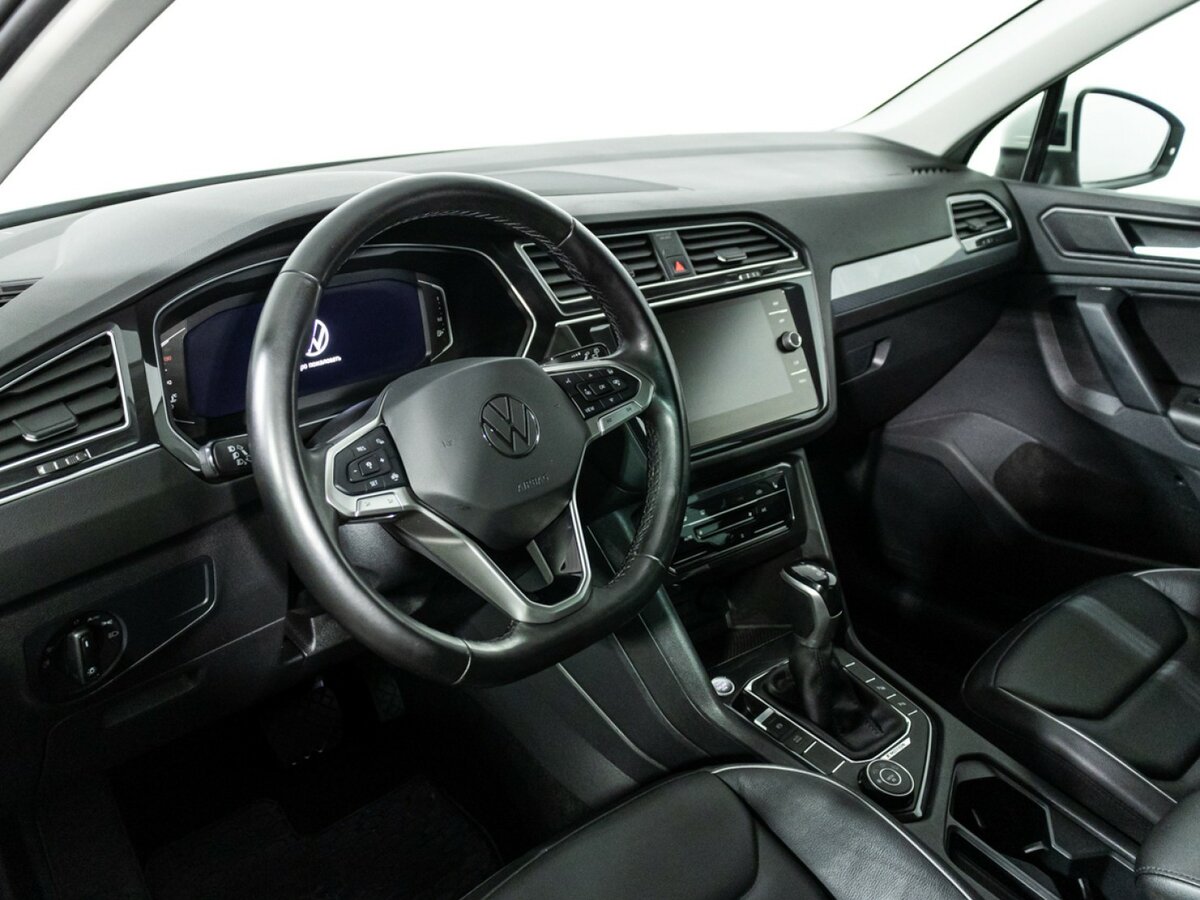 Купить Volkswagen Tiguan II Рестайлинг, 2021, 77 820 км, фото №11