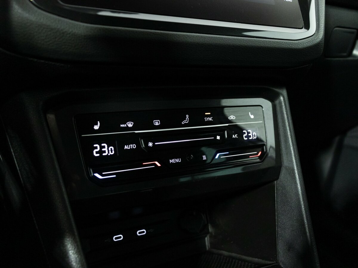 Купить Volkswagen Tiguan II Рестайлинг, 2021, 77 820 км, фото №16