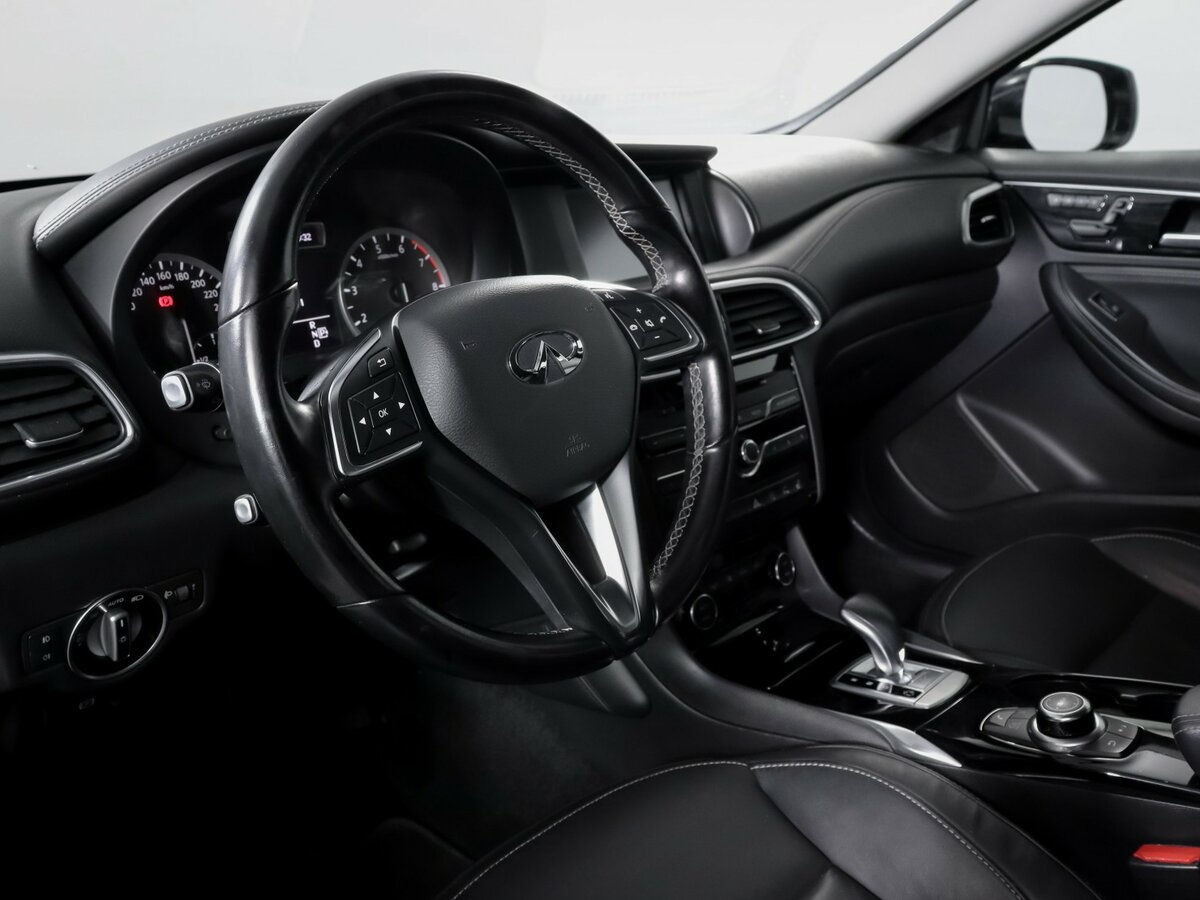 Купить Infiniti Q30, 2017, 72 061 км, фото №11