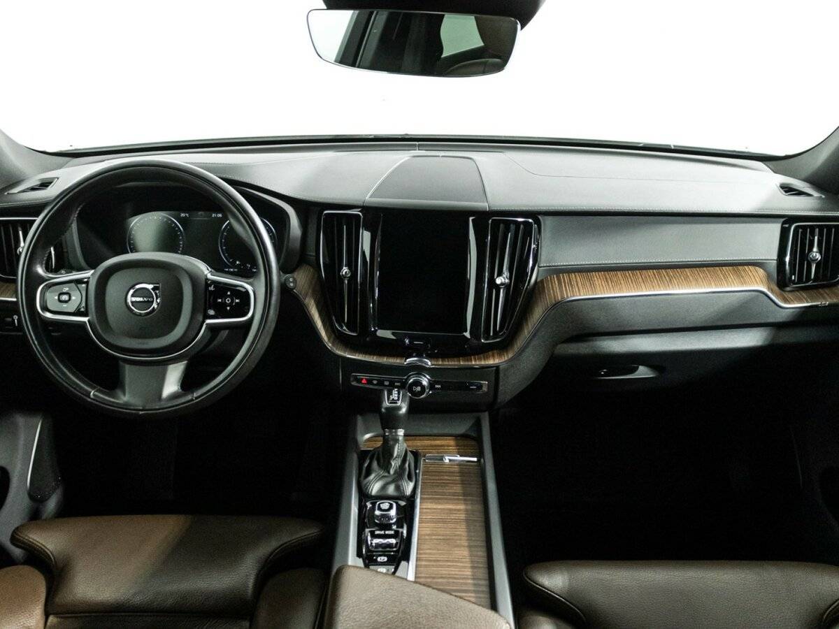 Купить Volvo XC60 II, 2020, 120 488 км, фото №11