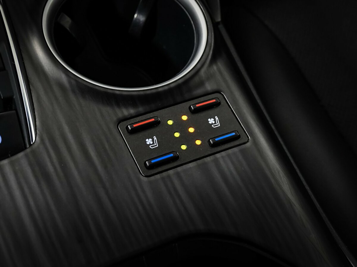 Купить Toyota Camry VIII (XV70) Рестайлинг, 2021, 106 000 км, фото №16