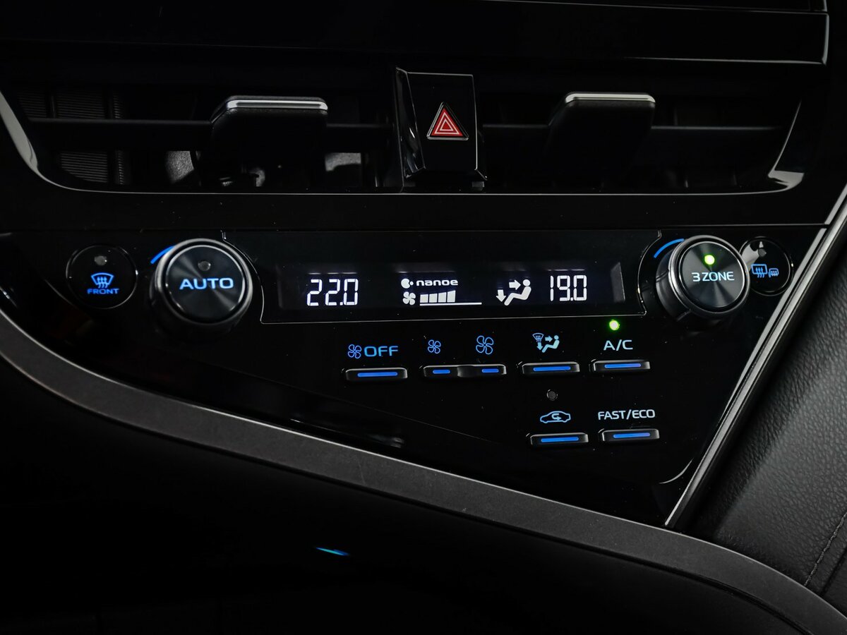 Купить Toyota Camry VIII (XV70) Рестайлинг, 2021, 106 000 км, фото №19