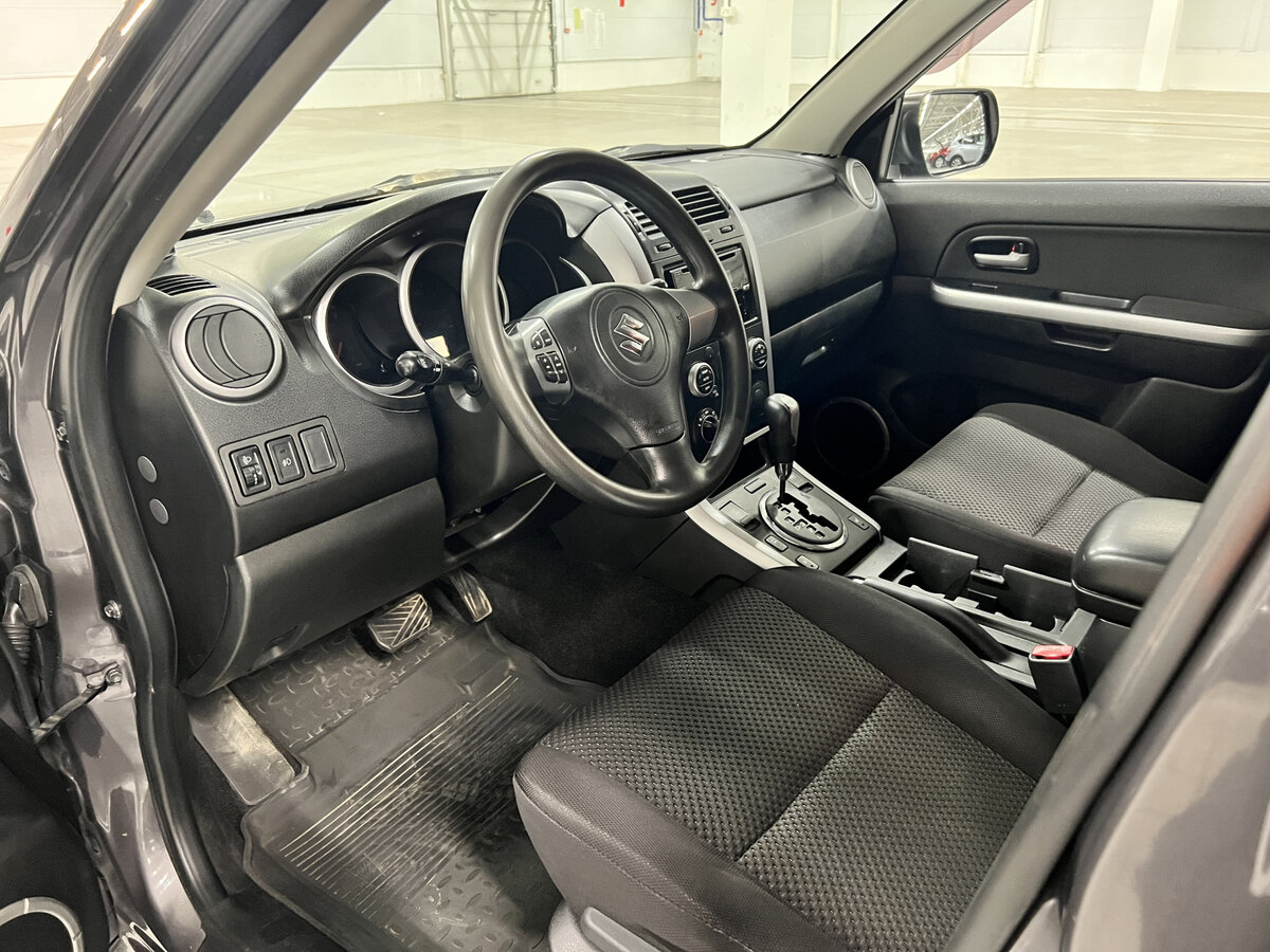Купить Suzuki Grand Vitara II Рестайлинг, 2010, 189 457 км, фото №16
