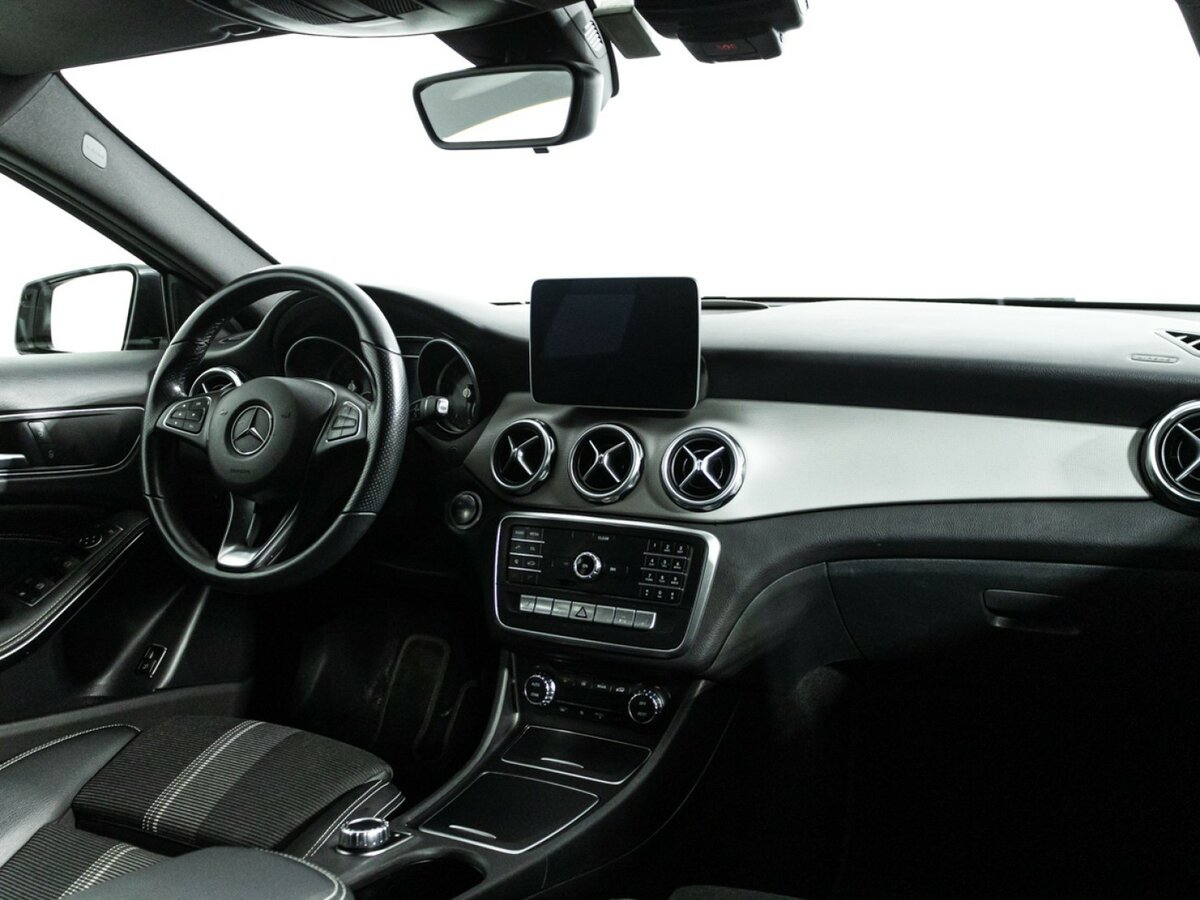 Купить Mercedes-Benz GLA 200 I (X156) Рестайлинг, 2019, 117 000 км, фото №8