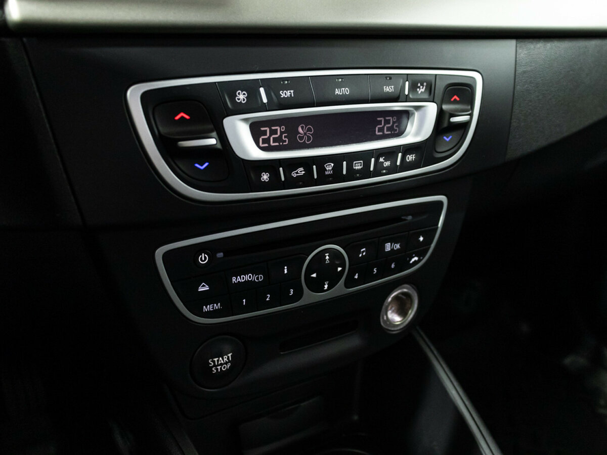 Купить Renault Fluence I, 2012, 86 137 км, фото №14