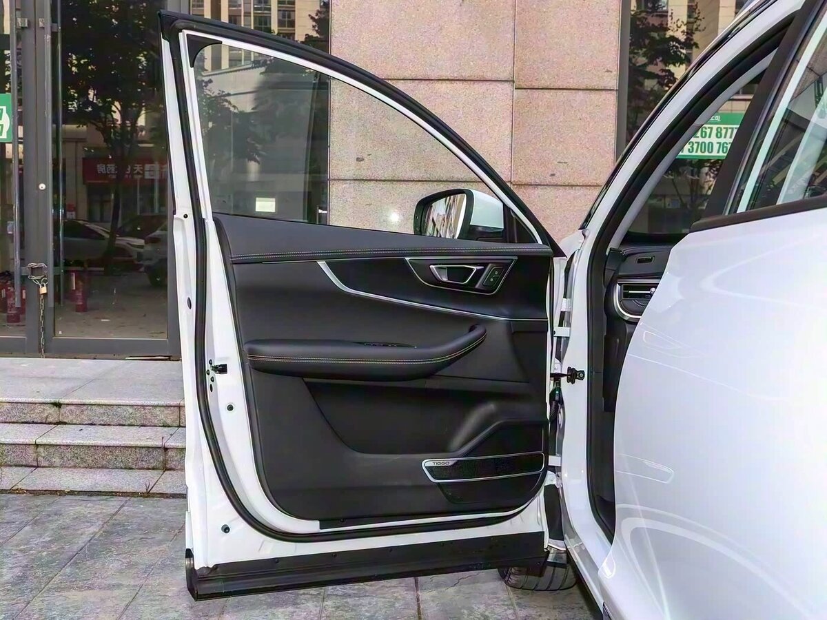 Купить Chery Tiggo 8 I Рестайлинг, 2025, 1 км, фото №14
