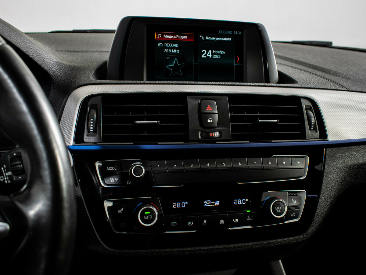 Купить BMW 1 серии 118i II (F20/F21) Рестайлинг 2, 2019, 53 290 км, фото №11