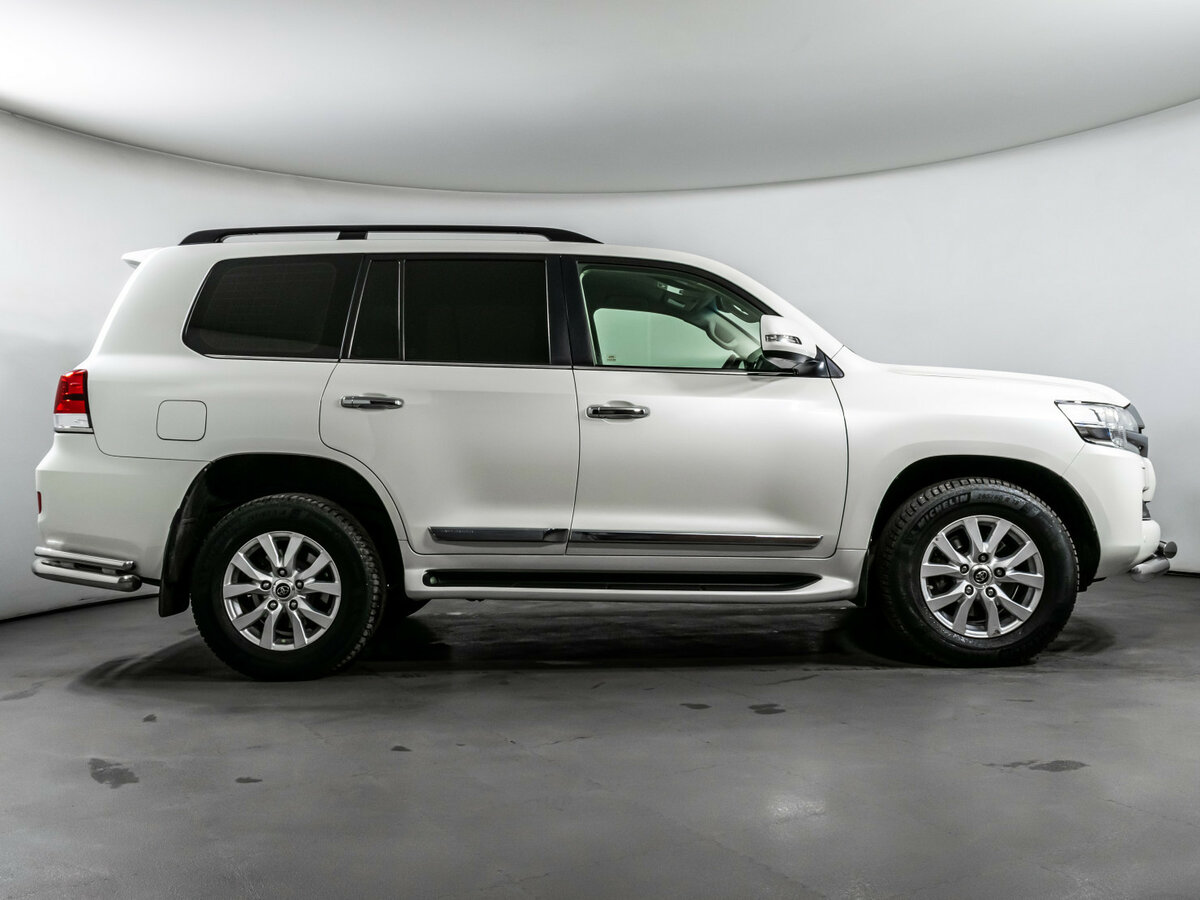 Купить Toyota Land Cruiser 200 Series Рестайлинг 2, 2019, 115 600 км, фото №4