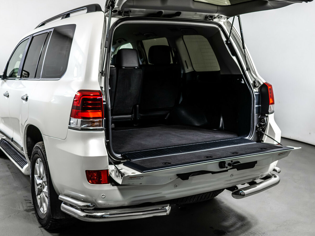 Купить Toyota Land Cruiser 200 Series Рестайлинг 2, 2019, 115 600 км, фото №9