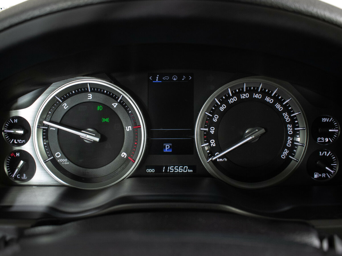 Купить Toyota Land Cruiser 200 Series Рестайлинг 2, 2019, 115 600 км, фото №13
