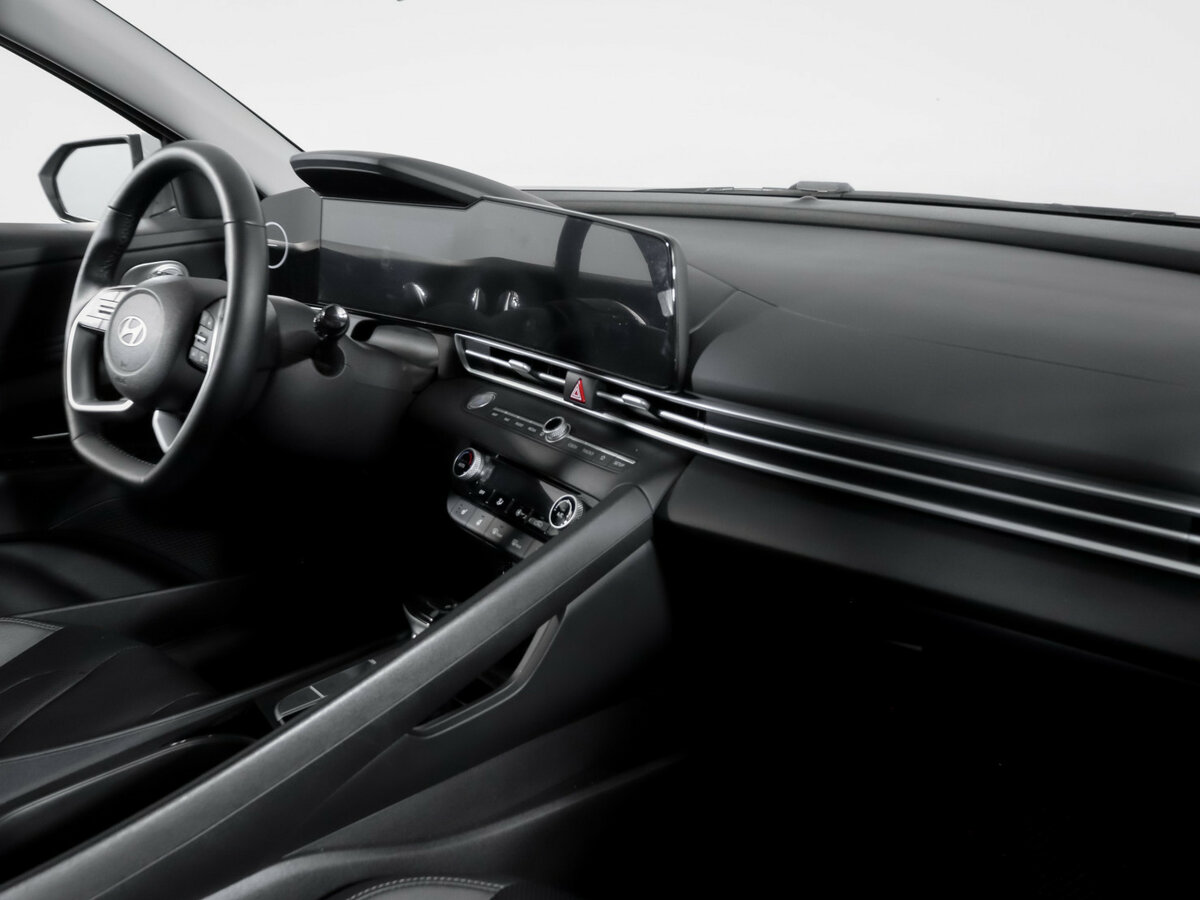 Купить Hyundai Elantra VII (CN7) Рестайлинг, 2024, 9 266 км, фото №7