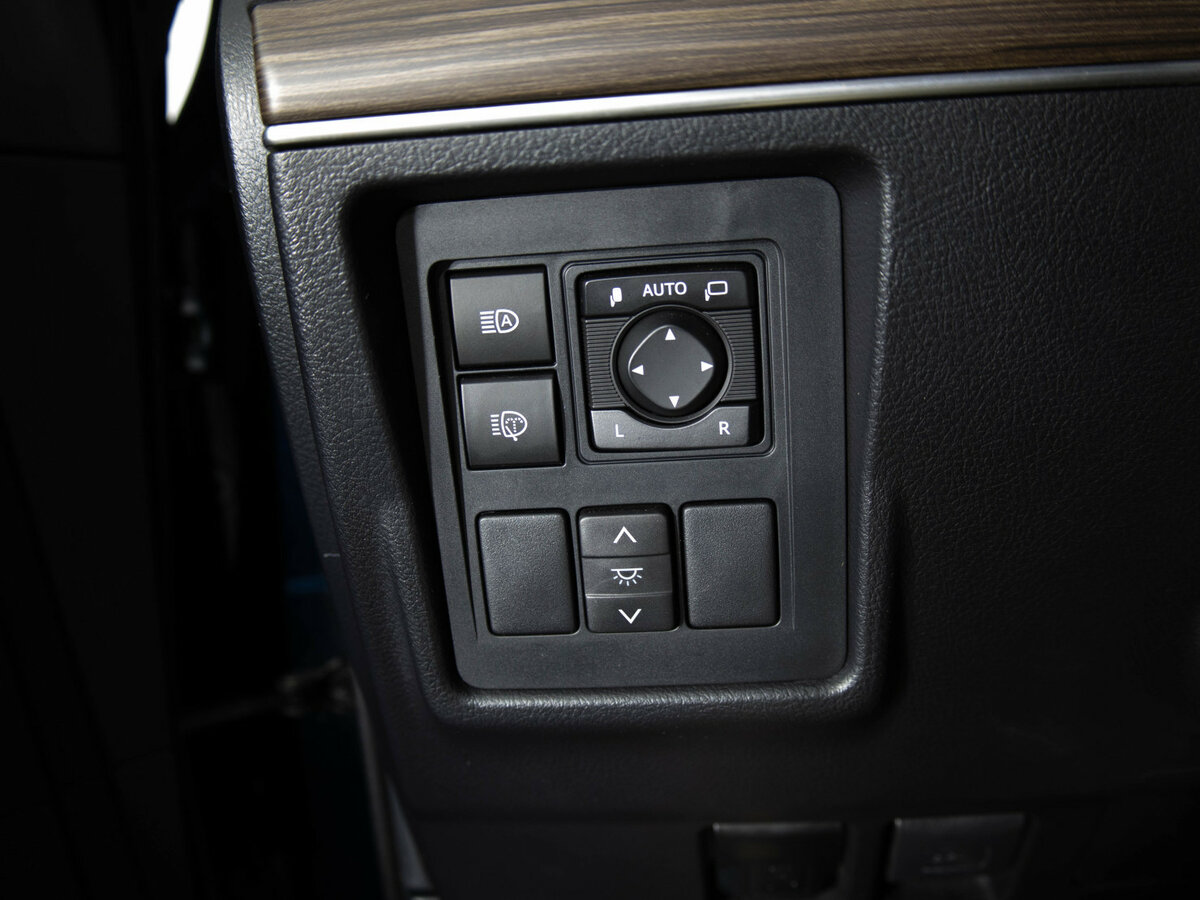 Купить Toyota Land Cruiser Prado 150 Series Рестайлинг 2, 2018, 96 065 км, фото №15