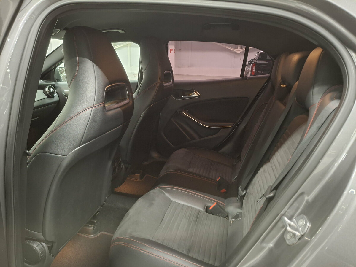 Купить Mercedes-Benz GLA 250 I (X156) Рестайлинг, 2019, 83 203 км, фото №12