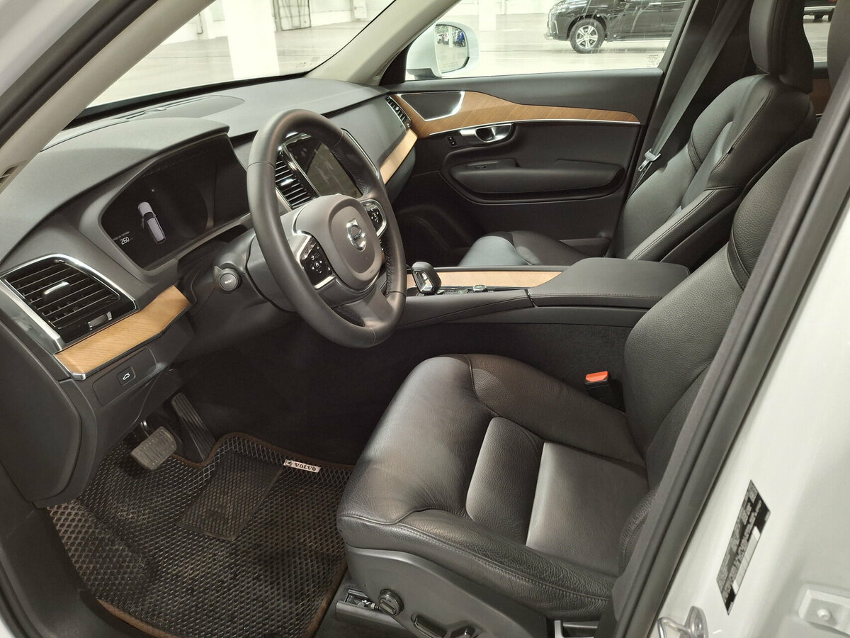 Купить Volvo XC90 II Рестайлинг 1, 2023, 9 834 км, фото №16