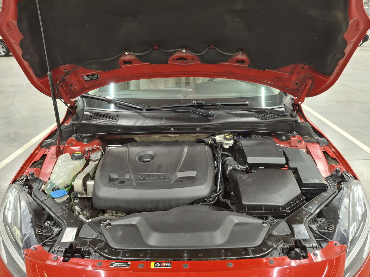 Купить Volvo V40 Cross Country I Рестайлинг, 2017, 133 679 км, фото №9