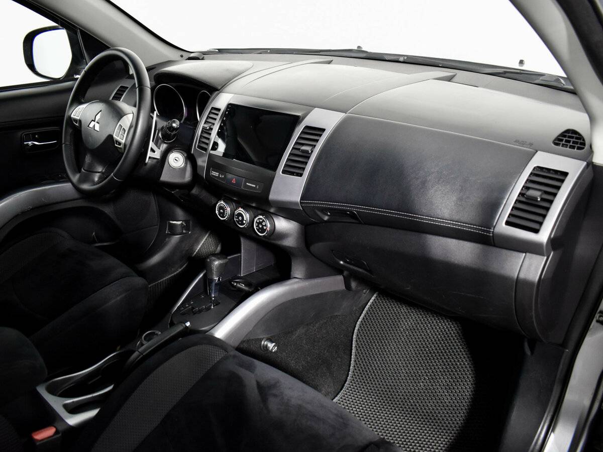 Купить Mitsubishi Outlander II Рестайлинг, 2010, 192 958 км, фото №10