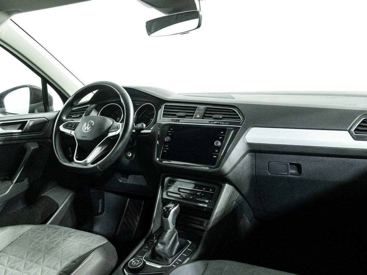 Купить Volkswagen Tiguan II Рестайлинг, 2021, 81 000 км, фото №9