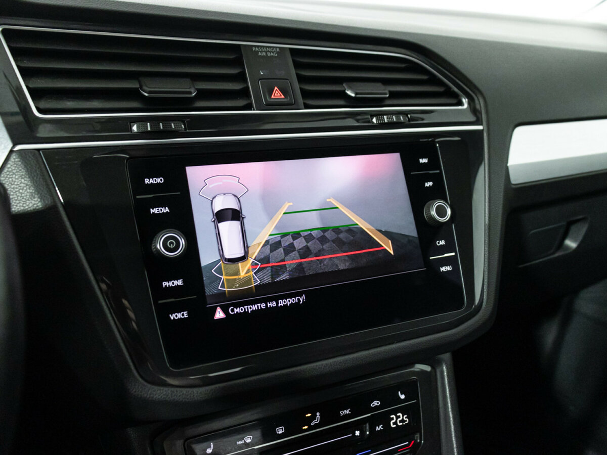 Купить Volkswagen Tiguan II Рестайлинг, 2021, 81 000 км, фото №15