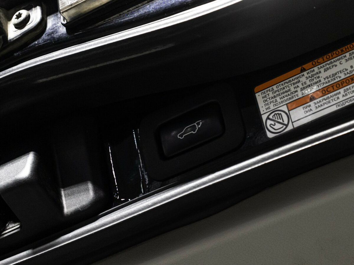 Купить Toyota Land Cruiser 200 Series Рестайлинг 2, 2017, 211 198 км, фото №24