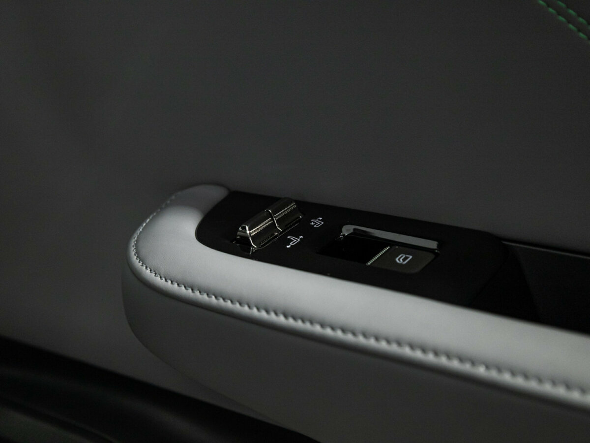 Купить Zeekr 001 100 kWh I, 2023, 12 278 км, фото №24