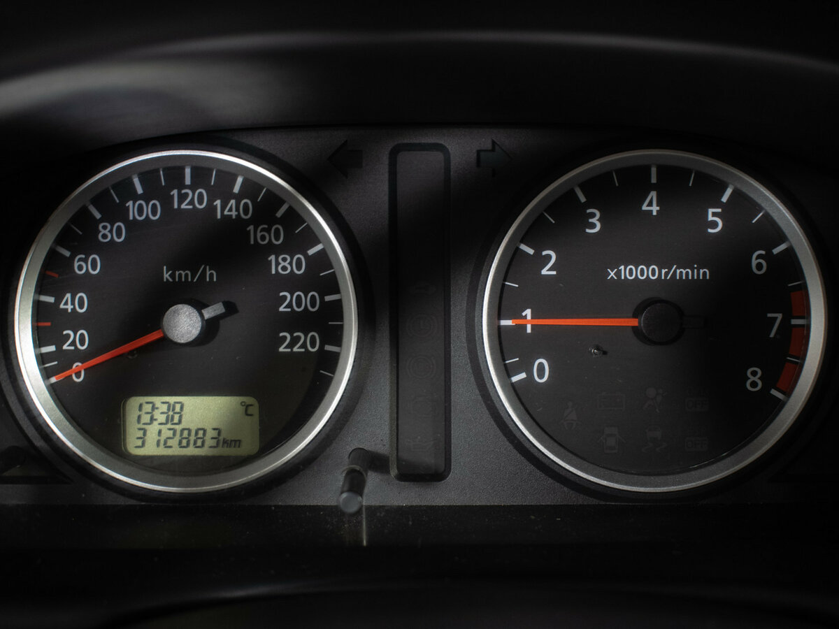 Купить Nissan Almera II (N16) Рестайлинг, 2005, 312 910 км, фото №10