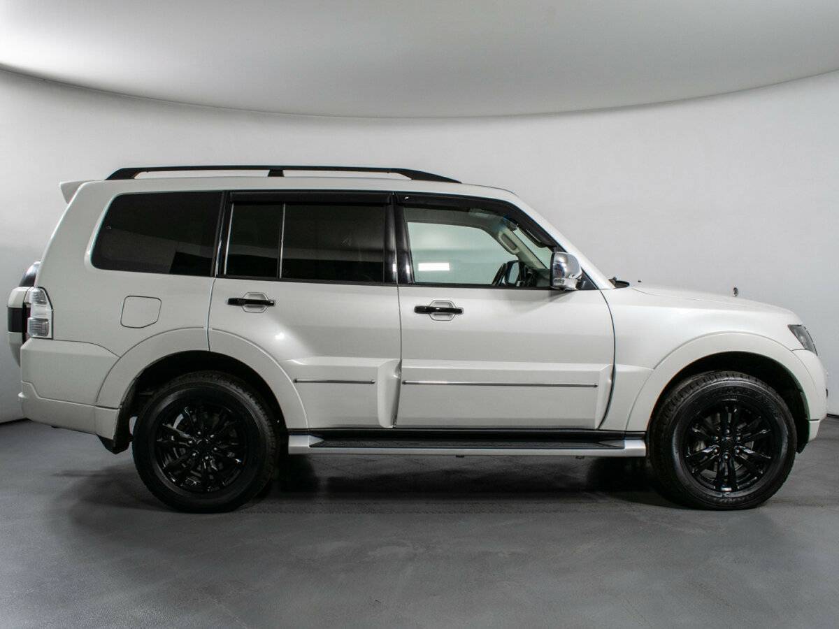 Купить Mitsubishi Pajero IV Рестайлинг 2, 2020, 61 000 км, фото №4