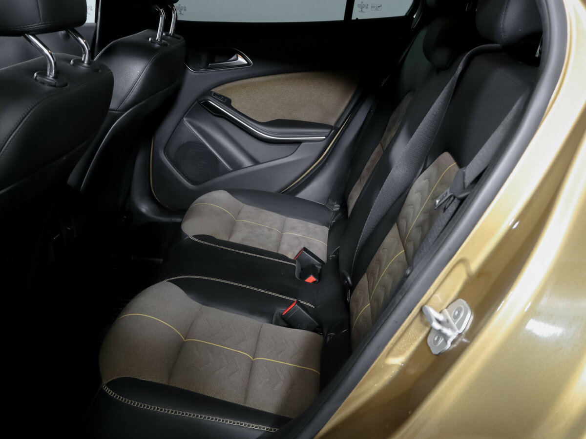 Купить Mercedes-Benz GLA 250 I (X156) Рестайлинг, 2017, 216 655 км, фото №10