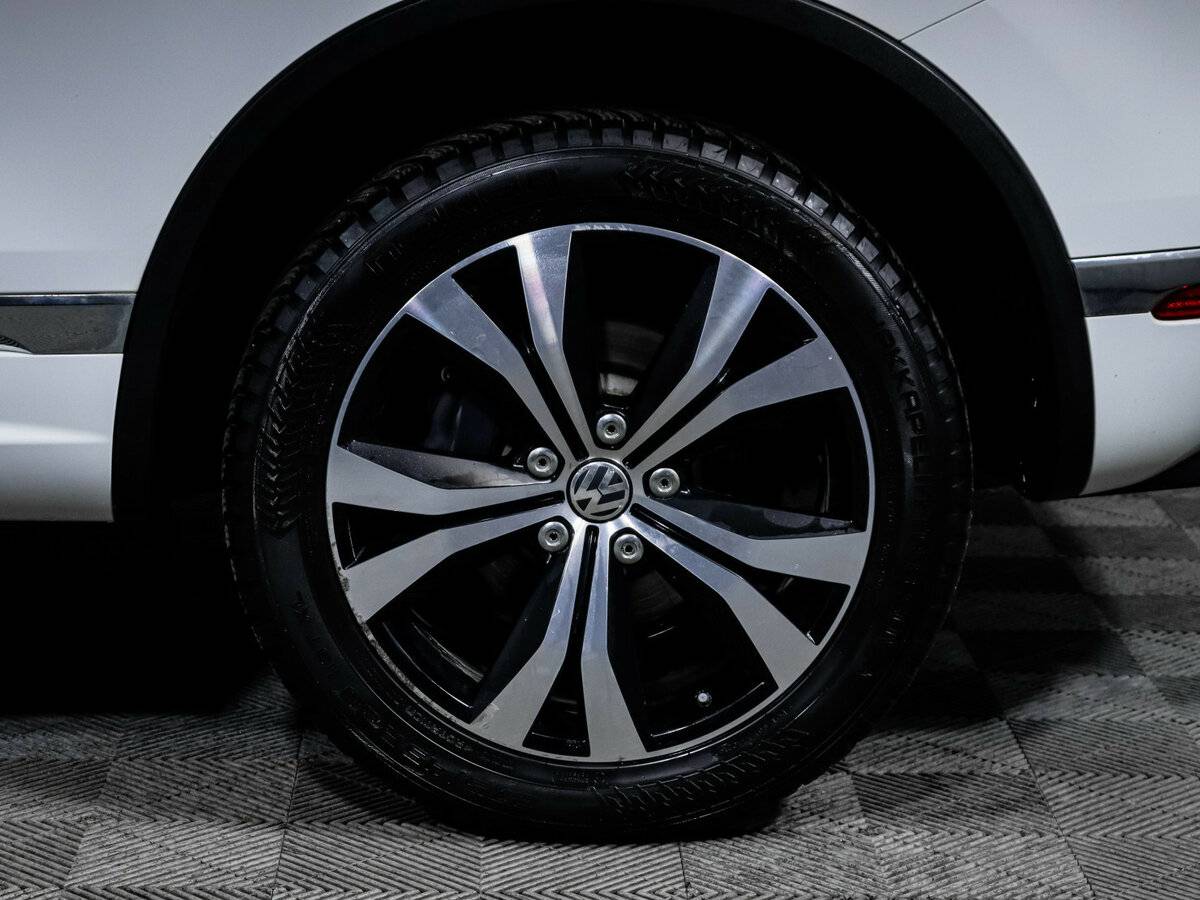 Купить Volkswagen Touareg II Рестайлинг, 2016, 67 000 км, фото №14