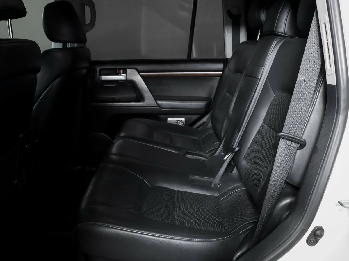 Купить Toyota Land Cruiser 200 Series Рестайлинг 2, 2018, 159 811 км, фото №10