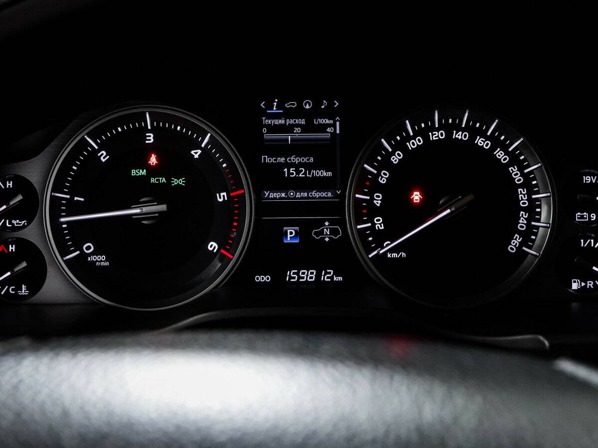 Купить Toyota Land Cruiser 200 Series Рестайлинг 2, 2018, 159 811 км, фото №11