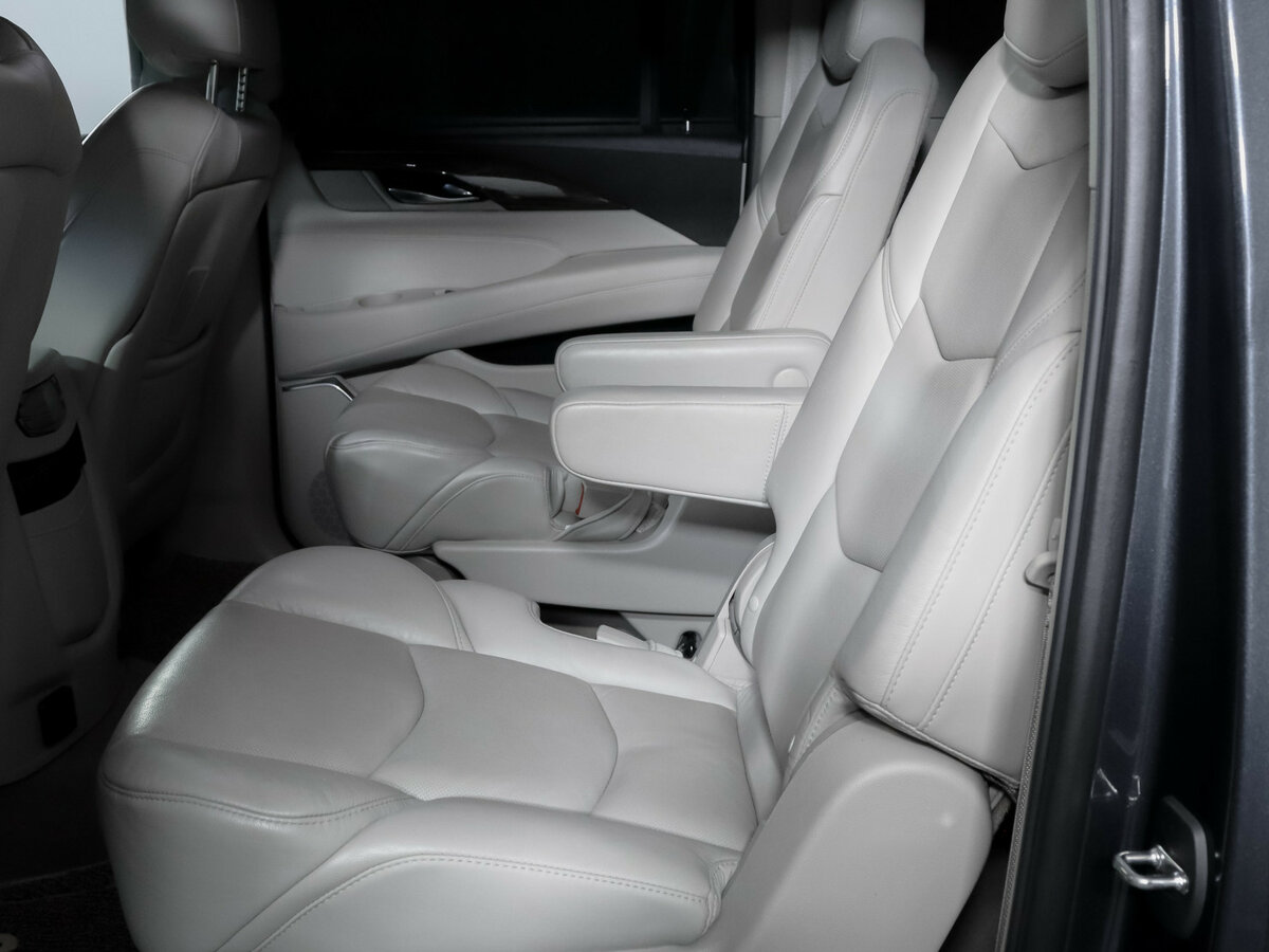 Купить Cadillac Escalade ESV IV, 2019, 128 871 км, фото №10