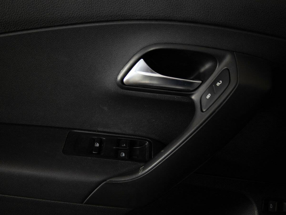 Купить Volkswagen Polo V, 2014, 189 769 км, фото №10