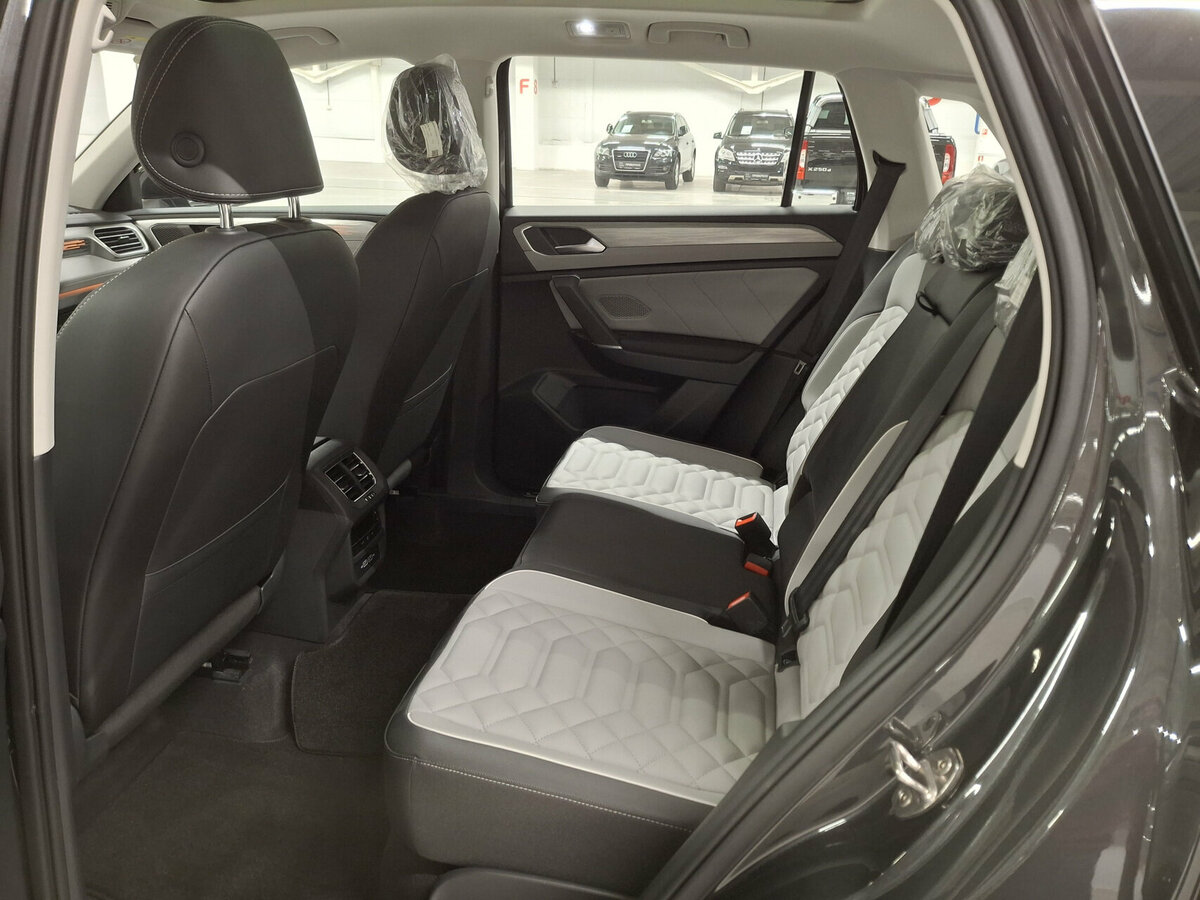 Купить Volkswagen Tayron I Рестайлинг, 2023, 3 км, фото №12