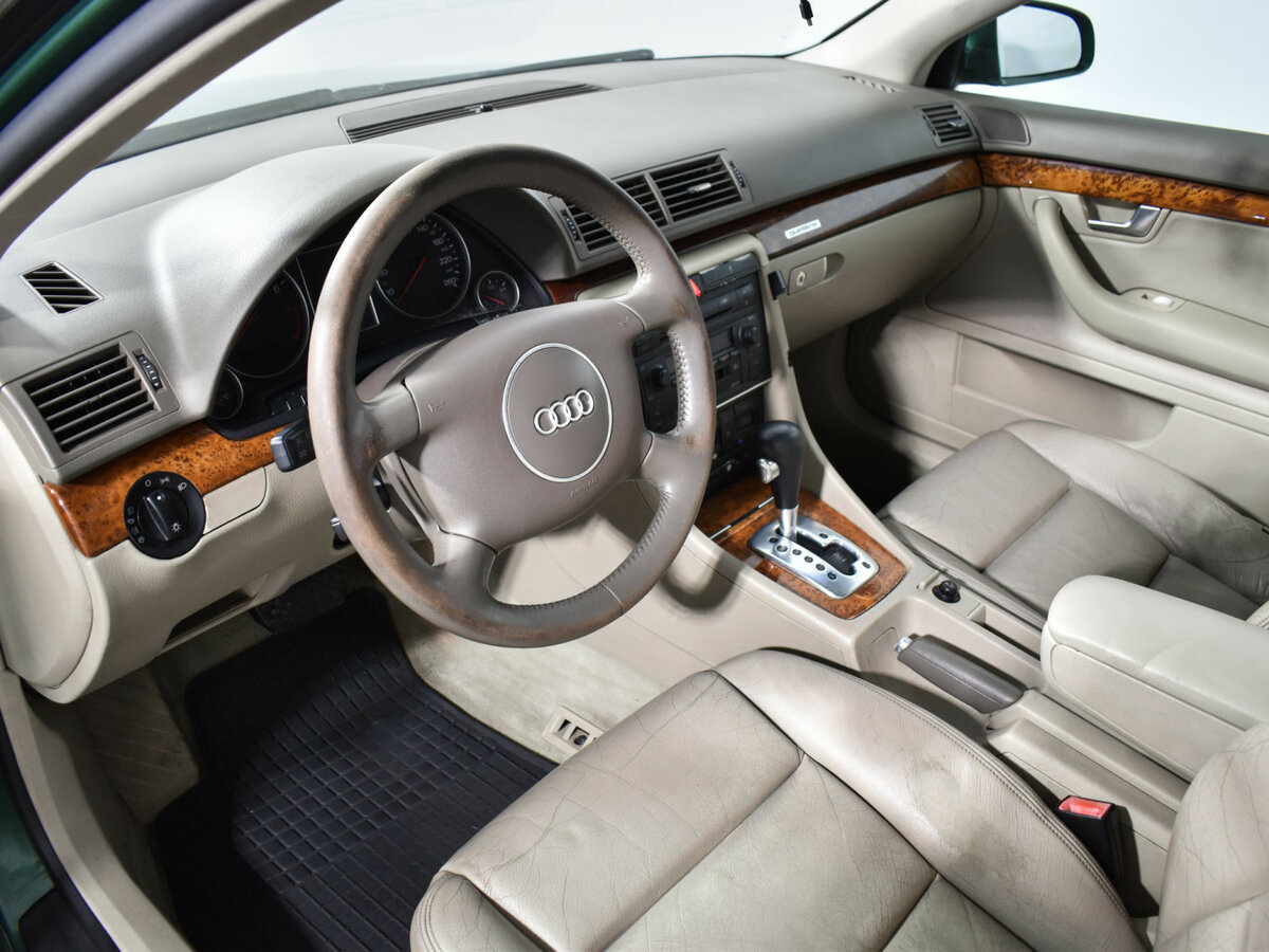 Купить Audi A4 II (B6), 2001, 295 305 км, фото №9