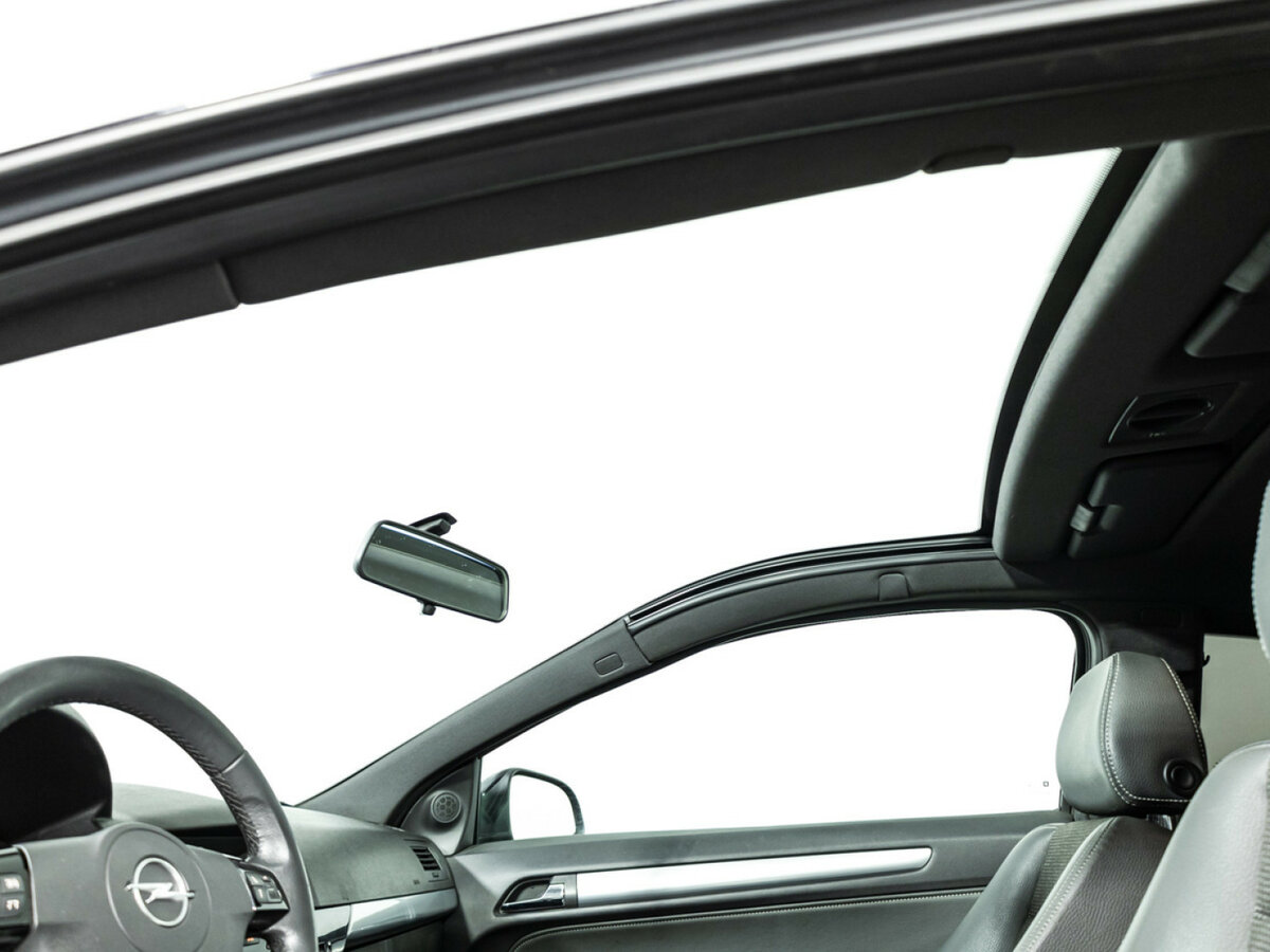 Купить Opel Astra GTC H Рестайлинг, 2010, 214 922 км, фото №15