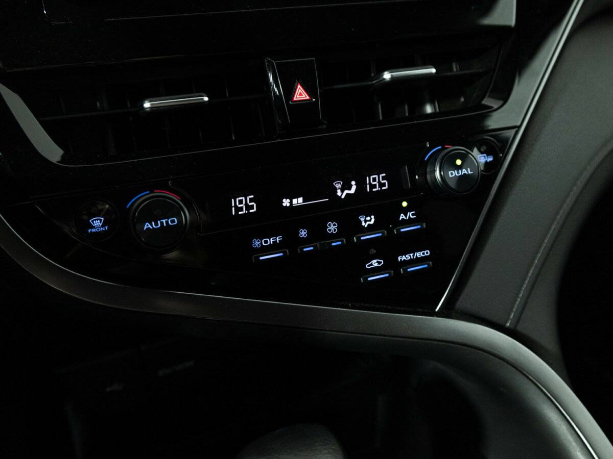 Купить Toyota Camry VIII (XV70) Рестайлинг, 2021, 95 367 км, фото №15