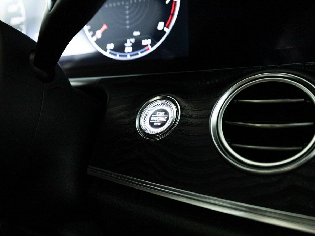 Купить Mercedes-Benz E-Класс 200 V (W213, S213, C238), 2019, 89 007 км, фото №20