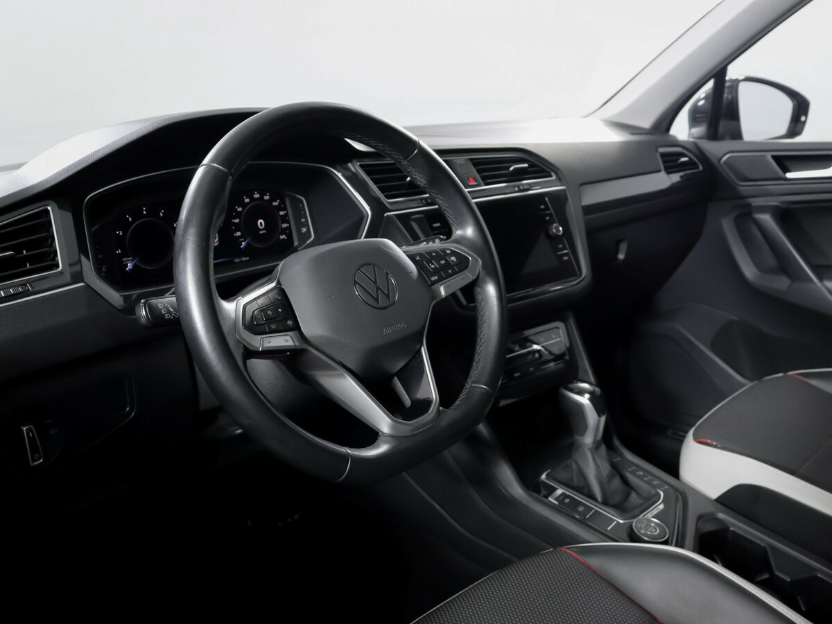 Купить Volkswagen Tiguan II Рестайлинг, 2021, 105 176 км, фото №14