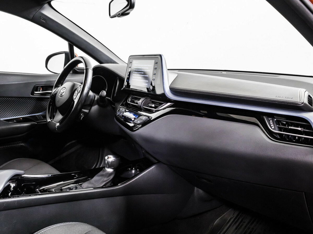 Купить Toyota C-HR I Рестайлинг, 2019, 149 500 км, фото №8