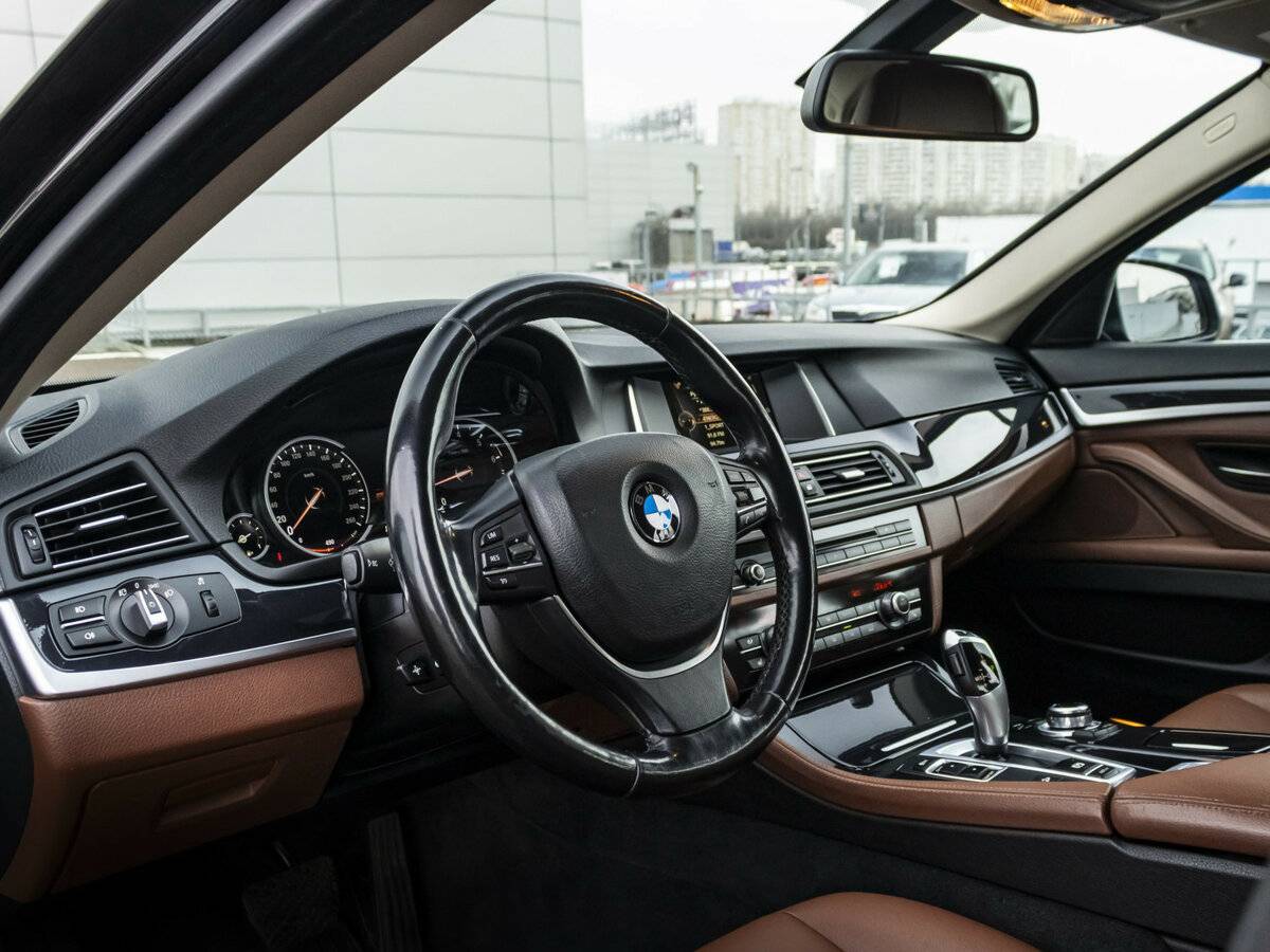 Купить BMW 5 серии 528i xDrive VI (F10/F11/F07) Рестайлинг, 2016, 138 885 км, фото №11
