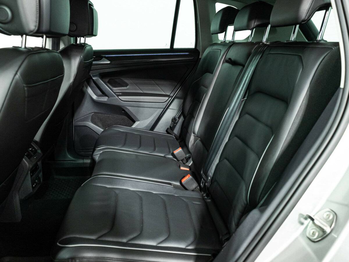 Купить Volkswagen Tiguan II Рестайлинг, 2021, 59 695 км, фото №9