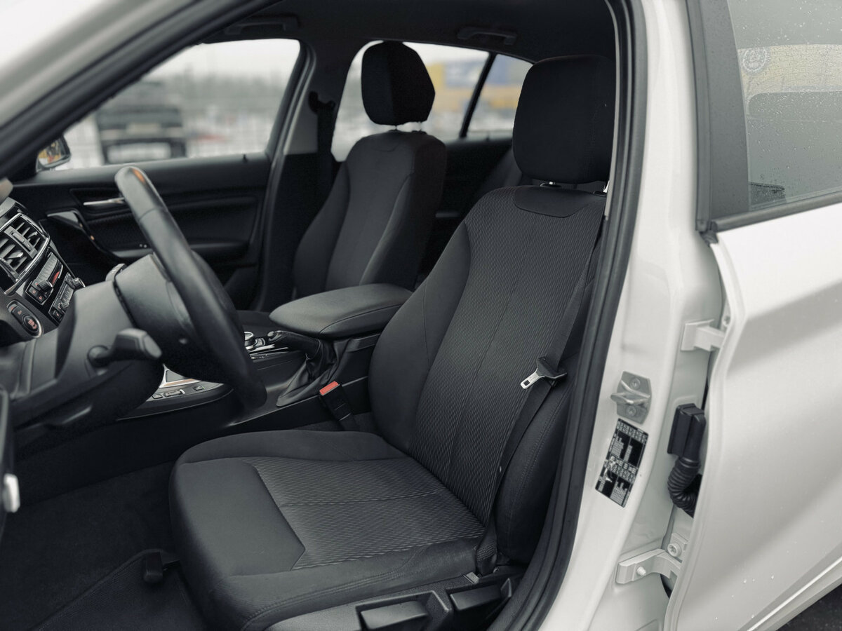 Купить BMW 1 серии 118i II (F20/F21) Рестайлинг 2, 2018, 99 125 км, фото №16