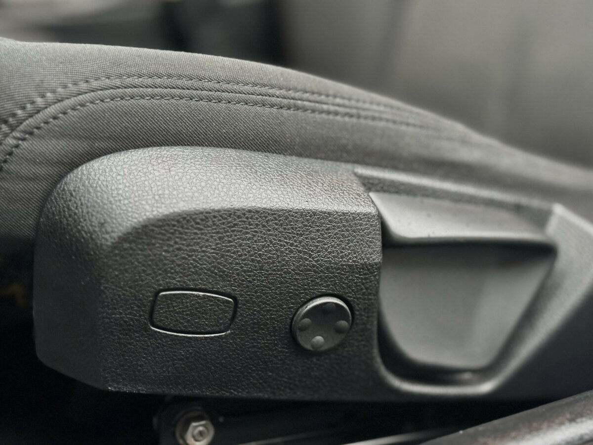 Купить BMW 1 серии 118i II (F20/F21) Рестайлинг 2, 2018, 99 125 км, фото №19