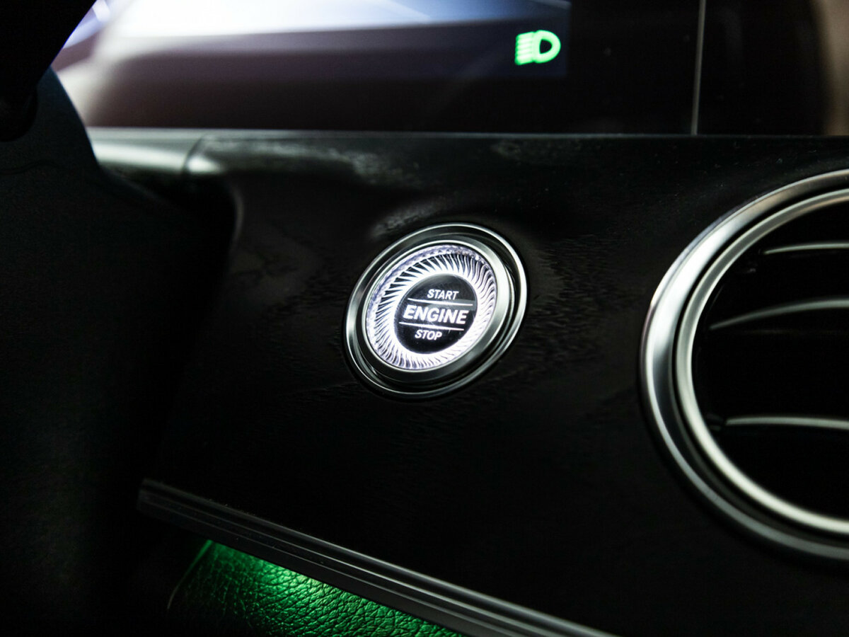 Купить Mercedes-Benz E-Класс 220 d V (W213, S213, C238), 2019, 107 450 км, фото №22