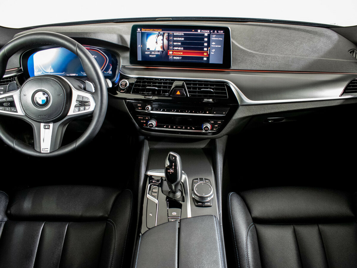 Купить BMW 5 серии 520d xDrive VII (G30/G31/G38) Рестайлинг, 2021, 122 505 км, фото №11