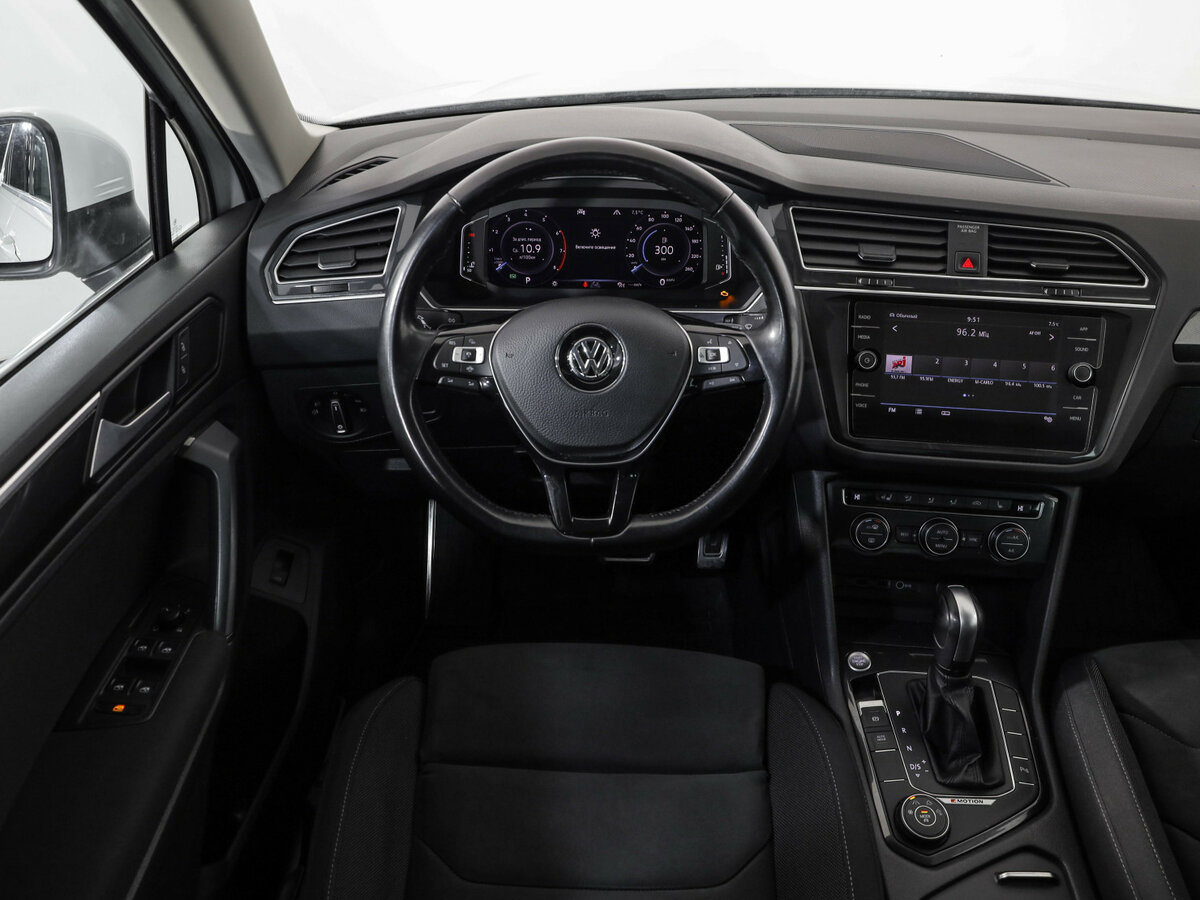 Купить Volkswagen Tiguan II, 2019, 92 843 км, фото №11